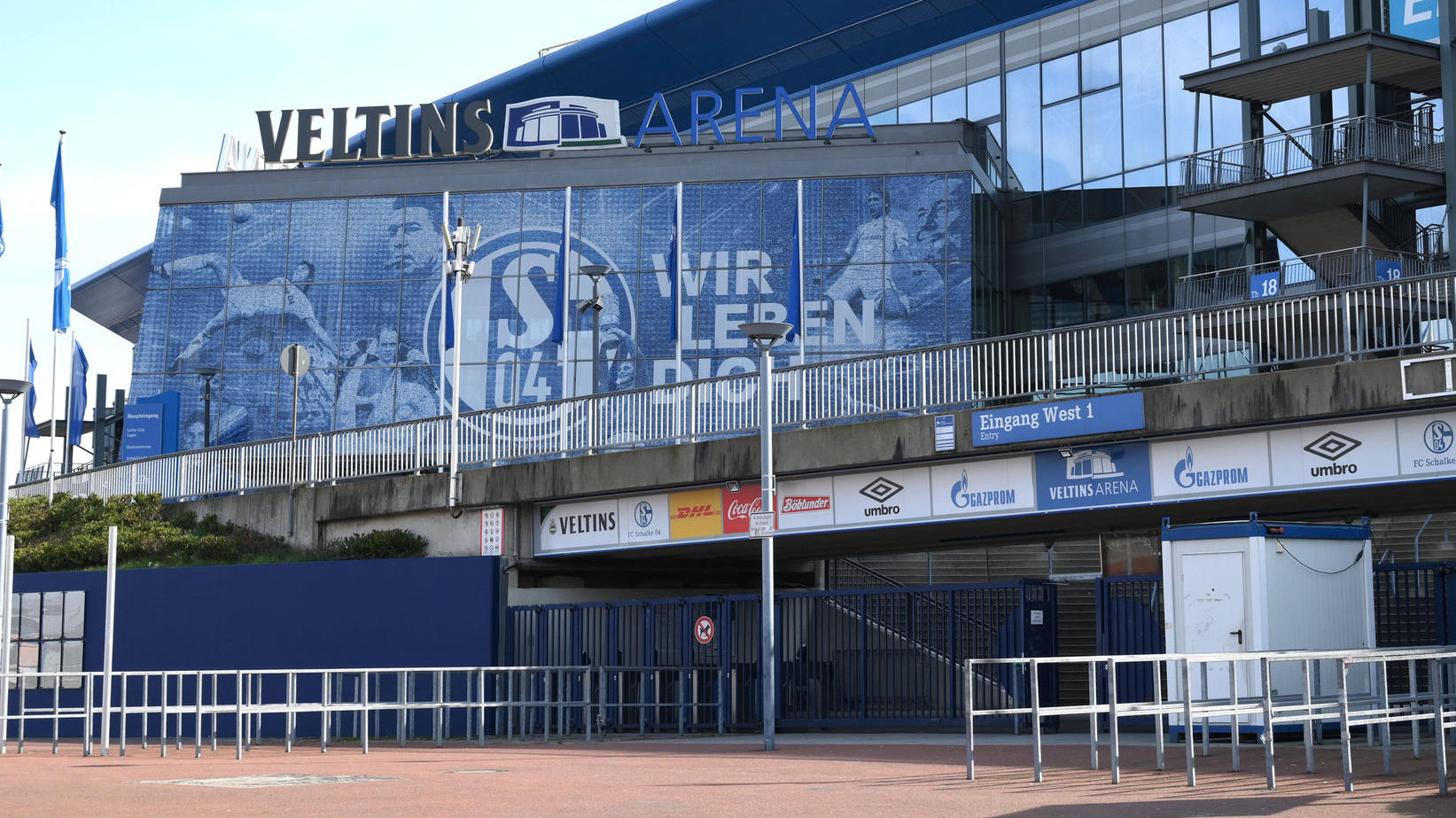 Der FC Schalke 04 ist jetzt vom Staat garantiert - aufgrund der hohen Schulden