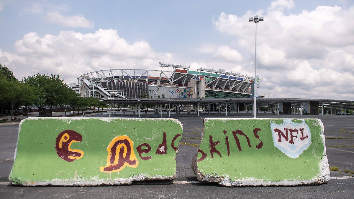 Die "Redskins" waren einmal: Das NFL-Team erntet große Scheiße für einen neuen Namen