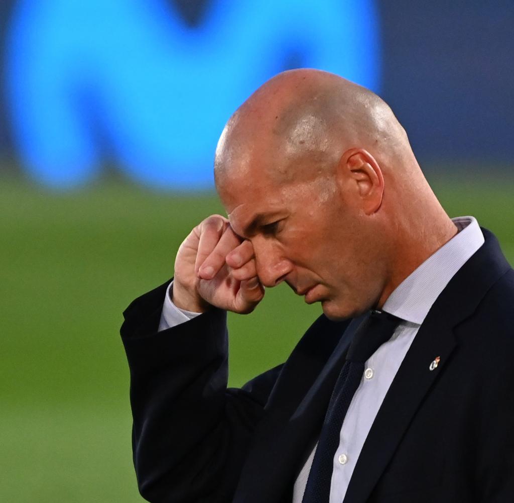 Trainer Zinedine Zidane ließ Kroos im Hinspiel allein auf der Bank