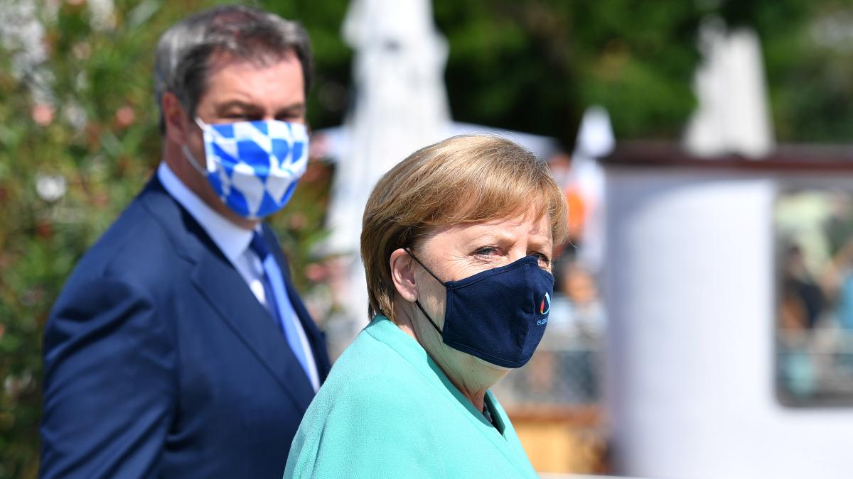 Corona: Merkel plant, Großveranstaltungen zu beenden und Bußgelder gegen die Verweigerung zu maskieren