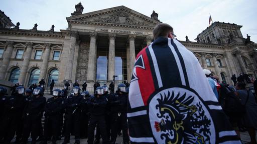 Eskalation am Reichstag: Politiker diskutieren besseren Schutz für den Bundestag