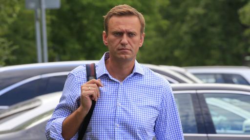 Kremlkritiker im Koma: Nawalny sollte nicht transportiert werden