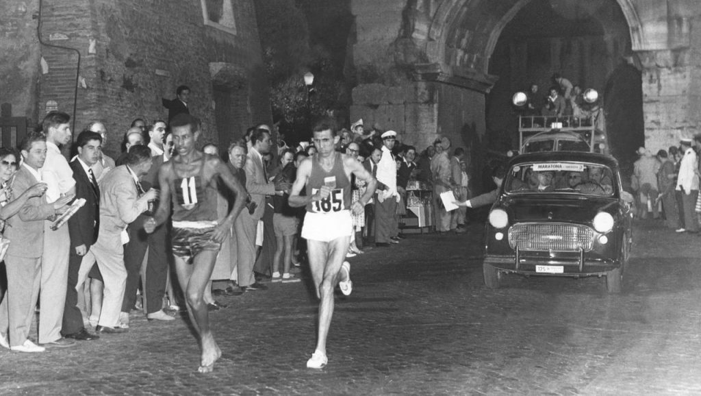 Barfuß zum olympischen Sieg: Wie Abebe Bikila 1960 beim Marathon Gold gewann