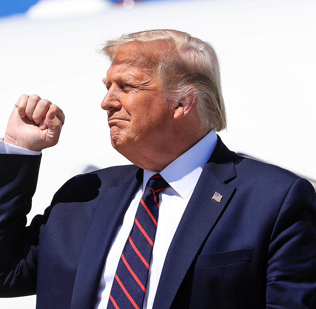 US-Präsident Trump kommt auf Kampagnenreise zum internationalen Flughafen Wilkes-Barre Scranton in Avoca, Pennsylvania