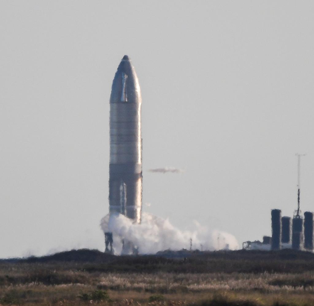 Der Raumschiff-SN8-Test von SpaceX wurde vor der Zündung in Boca Chica, Texas, abgebrochen
