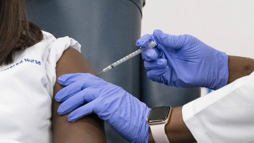 Nach der Impfung ins Krankenhaus eingeliefert: Person in Alaska leidet unter einem allergischen Schock