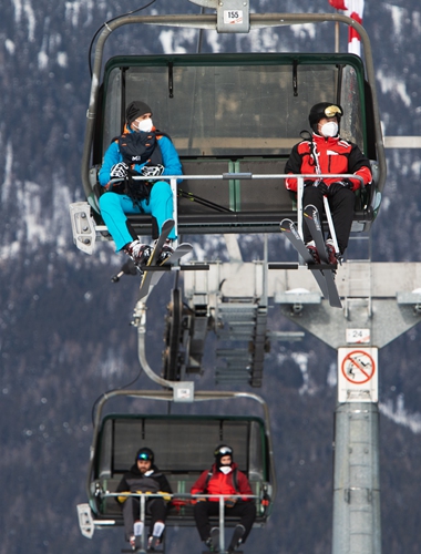 Das einst ski-verrückte Österreich spaltete sich auf gesperrten offenen Pisten