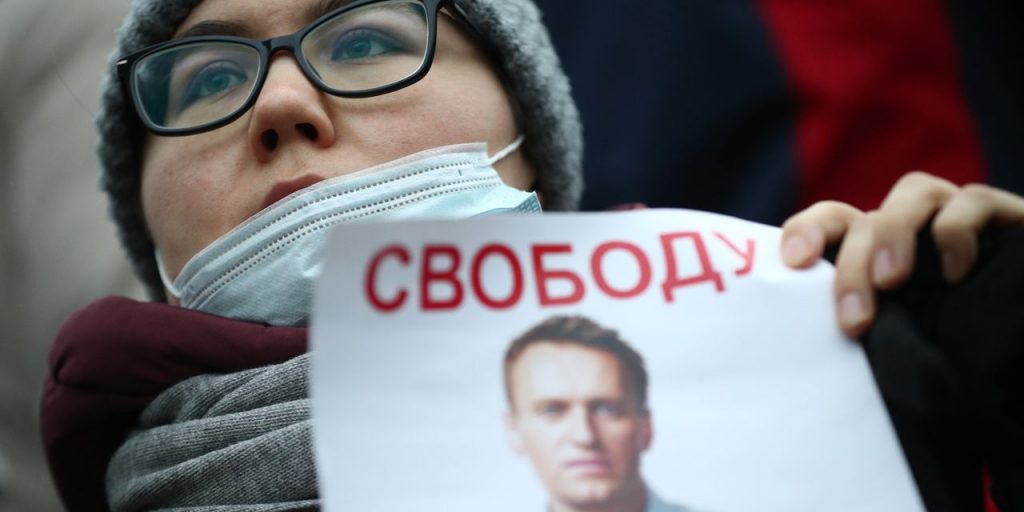 Russlands Putin ist angesichts der Proteste von Alexei Navalny einer wachsenden Unzufriedenheit ausgesetzt