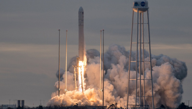 Die ukrainisch-amerikanische Antares-Rakete startet Fracht zur ISS