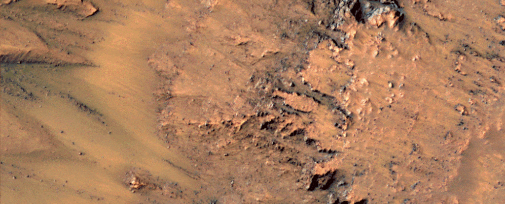 Könnten Erdrutsche auf dem Mars durch unterirdisches Salz und schmelzendes Eis verursacht werden?