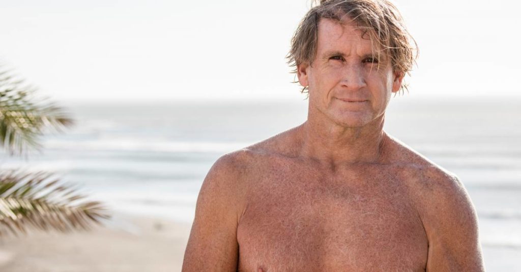 40 Jahre Wellen: das außergewöhnliche Leben des Surfers und SUPers Robby Naish