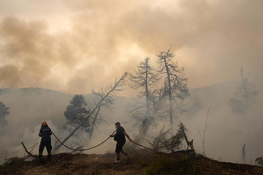 Großer Waldbrand verwüstet griechische Insel