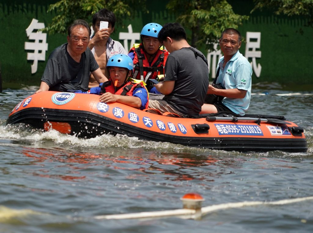 Überschwemmungen und Wetterkatastrophen in China schaden der Versicherungsbranche: S&P und Fitch