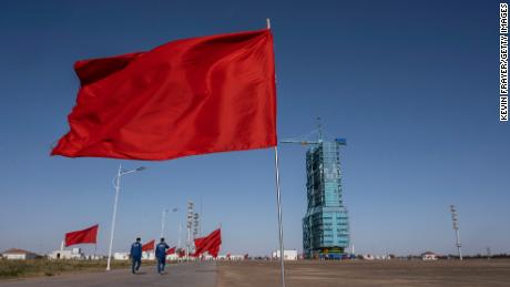 Chinas historische Mission mit Besatzung erreicht neue Raumstation