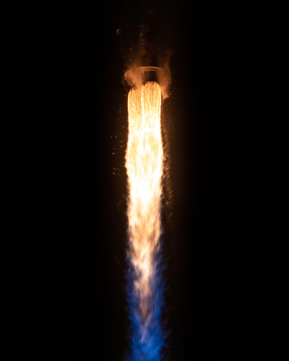 Aufnahme des unterbelichteten RD-180-Doppeldüsenmotors, der den Atlas V antreibt.