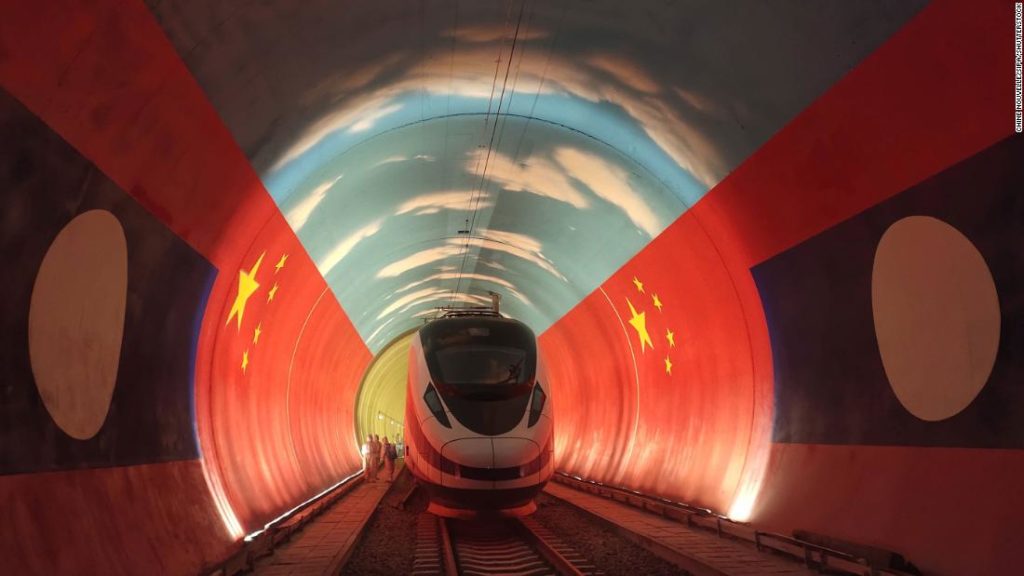 Neue Bahnlinie verbindet China und Laos