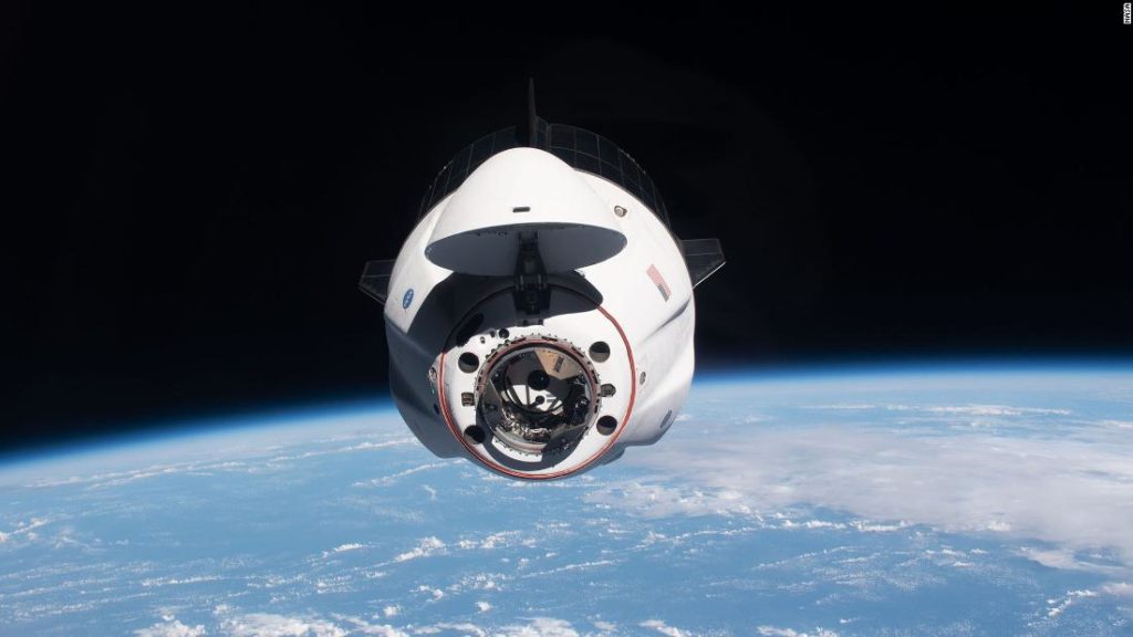 SpaceX-Toilettenleckproblem wird Astronauten zwingen, Notfall-"Unterwäsche" zu tragen