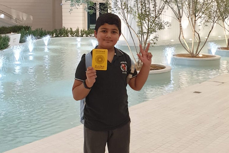 9-jähriger Junge in Abu Dhabi besucht in nur 7 Besuchen 189 Pavillons und möchte Wissenschaftler werden