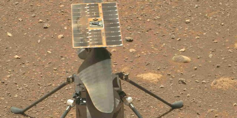 Hier ist das bisher beste Video von Ingenuity über dem Mars