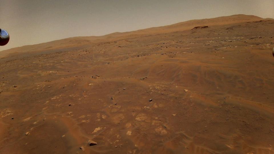 Aus dem NASA-Blog: & # x00201c;  Dieses Bild des Mars wurde in einer Höhe von 10 Metern vom Ingenuity Mars-Hubschrauber der NASA während seines sechsten Flugs am 22. Mai 2021 aufgenommen. & # X00201d;  - Bildnachweis: NASA / JPL-Caltech