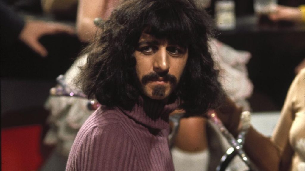 Dieses Mal spielte Ringo Starr Frank Zappa in 200 Motels