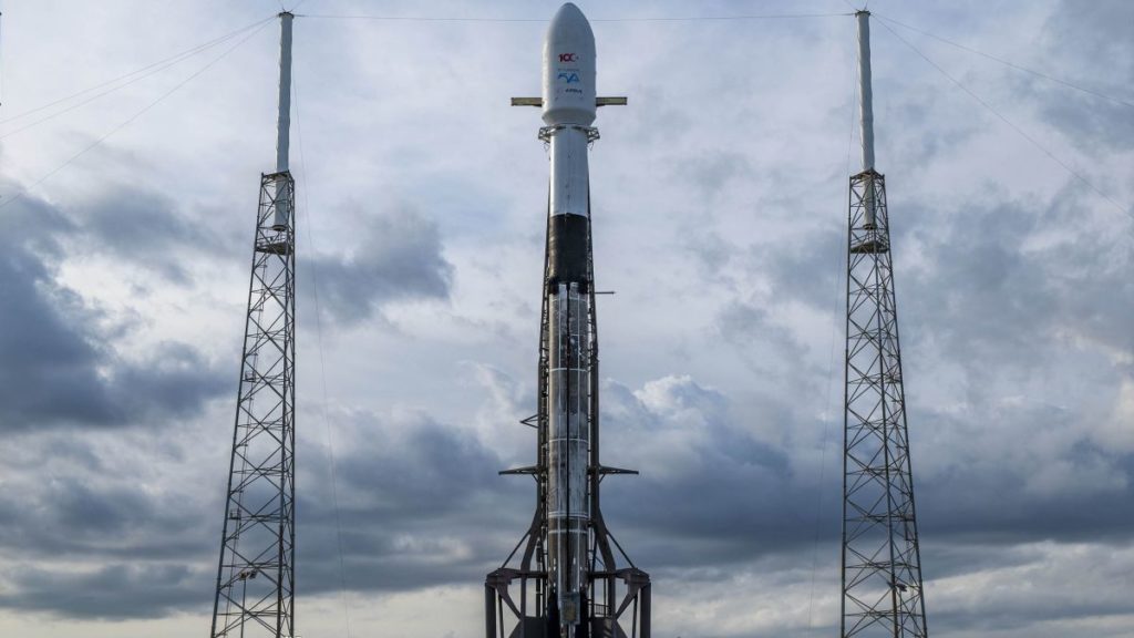 SpaceX wird heute Abend in weniger als 16 Stunden seine zweite Falcon 9-Rakete starten.  Sehen Sie es live.