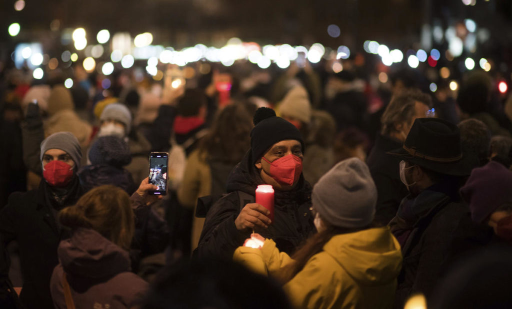 Wien gedenkt der Opfer der Pandemie mit einem "Lichtermeer"