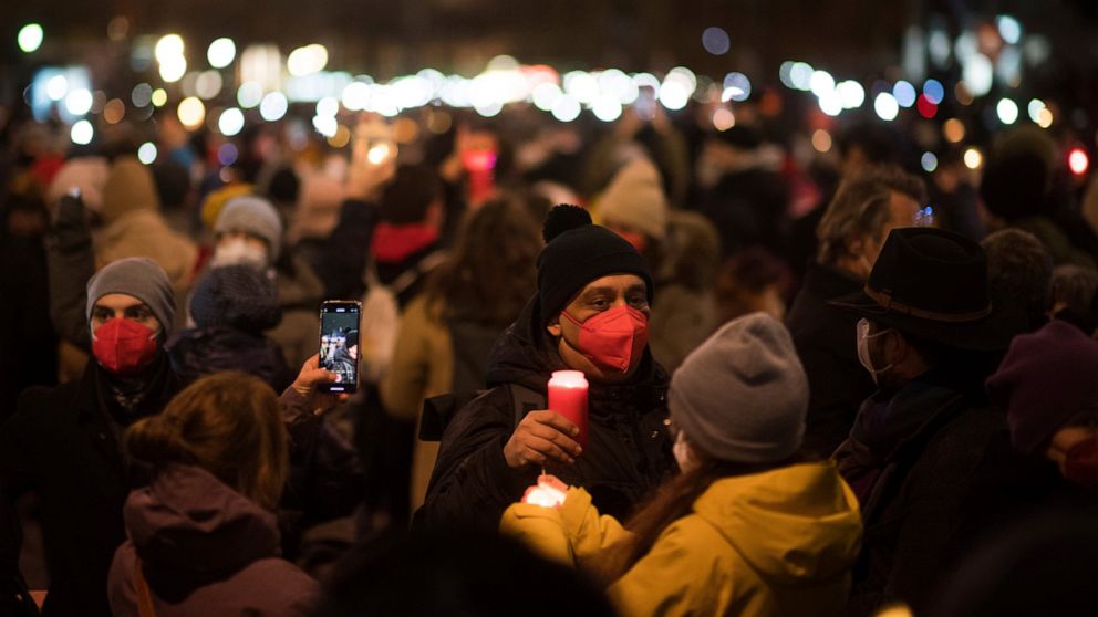 Wien gedenkt der Opfer der Pandemie mit einem "Lichtermeer"