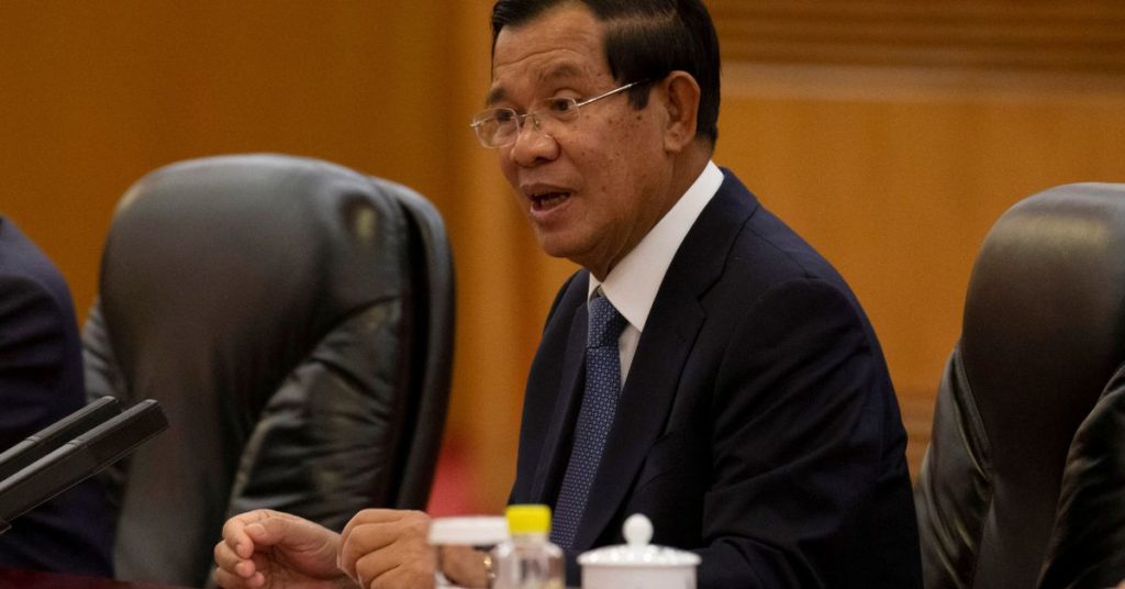 Der kambodschanische Premierminister wurde auf dem roten Teppich in Myanmar begrüßt, als ein Besuch Proteste auslöste