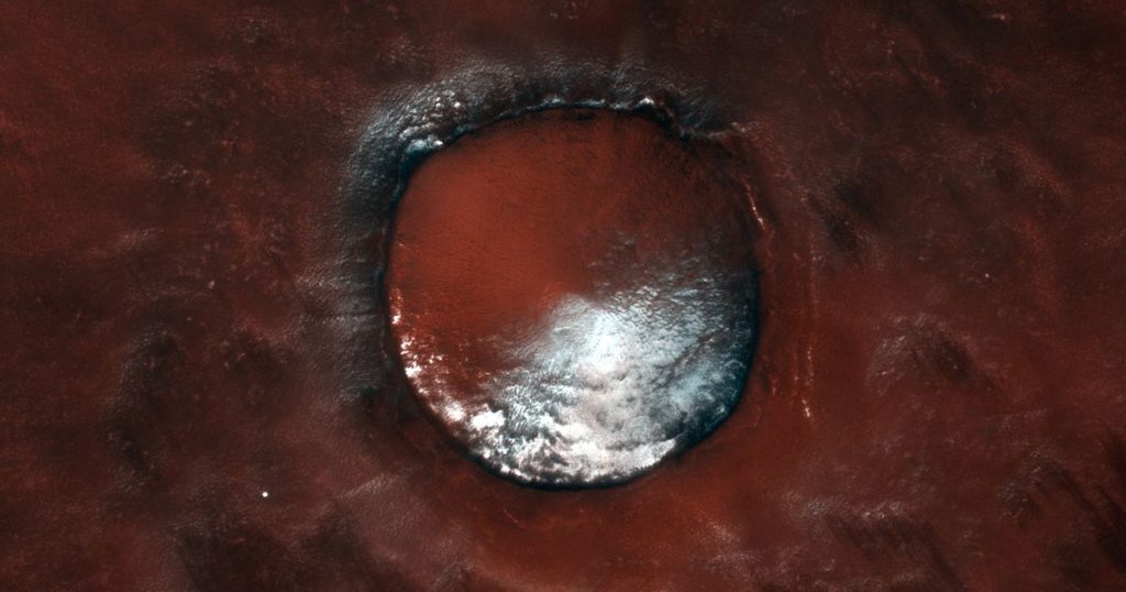 Mars sieht aus wie ein köstliches Dessert in einem atemberaubenden Raumschiffbild