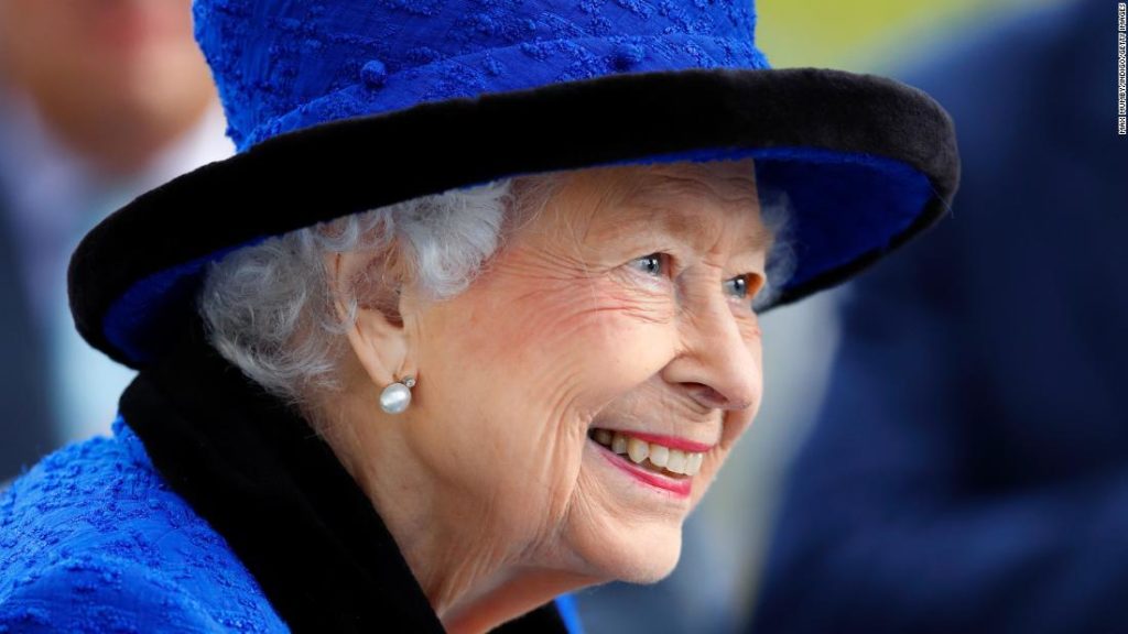 Platin-Jubiläum von Königin Elizabeth II.: Feiertagswochenende, Platinpudding, Flaggenwettbewerb.  Palace verrät, wie das 70. Thronjubiläum der Queen gefeiert wird