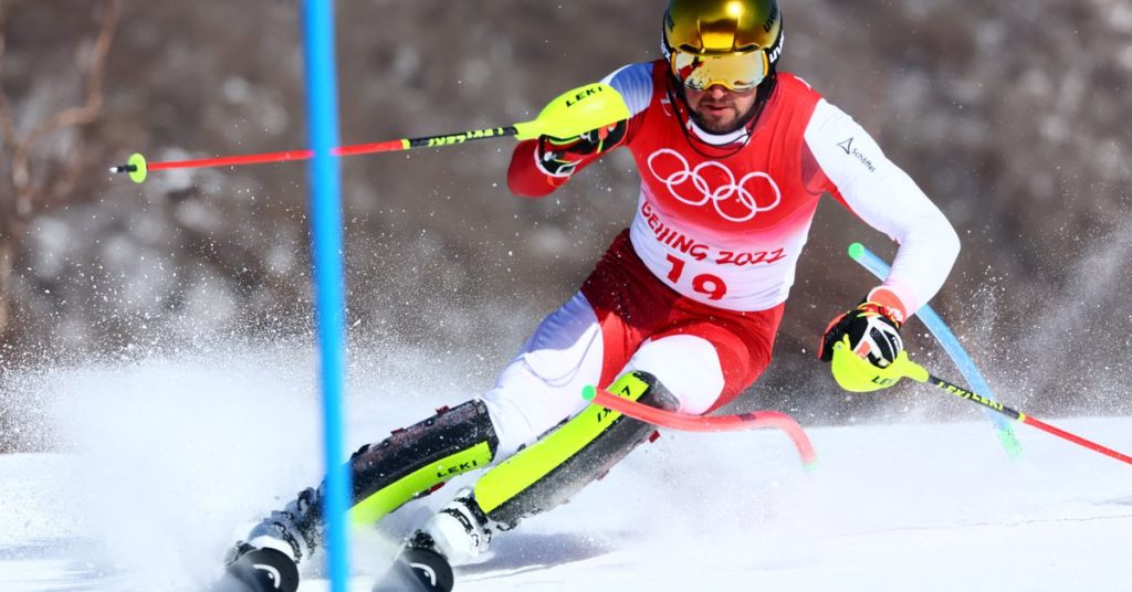 Ski Alpin - Der Österreicher Strolz liegt nach seinem ersten Slalomrennen knapp in Führung