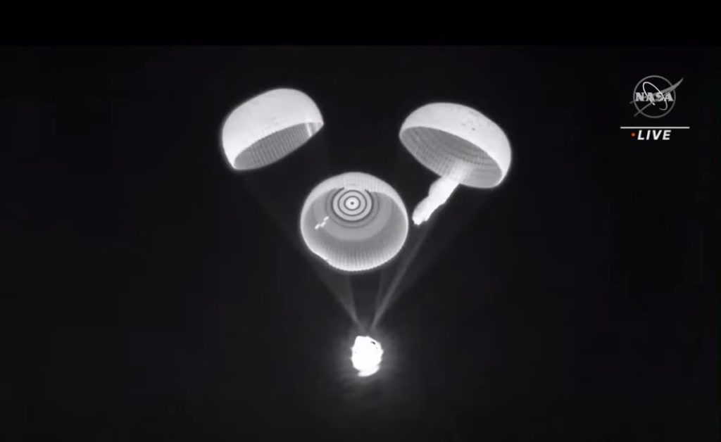 SpaceX und die NASA befassen sich vor dem nächsten Astronautenstart mit dem Drachen-Fallschirmproblem