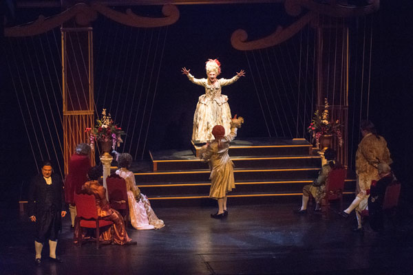 Fotos von "Amadeus"  im Algonquin Arts Theatre