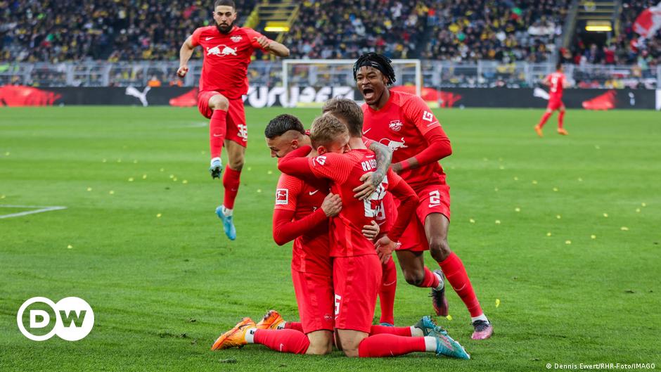 Bundesliga: Borussia Dortmund würgt vor vollem Westfalenstadion |  Sport |  Deutscher Fußball und wichtige internationale Sportnachrichten |  DW