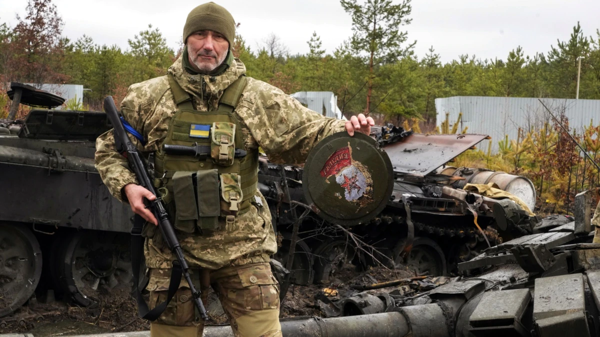 Neues Massengrab in der Nähe von Kiew entdeckt, nachdem sich die russischen Streitkräfte zurückgezogen haben, sagt der Ukrainer