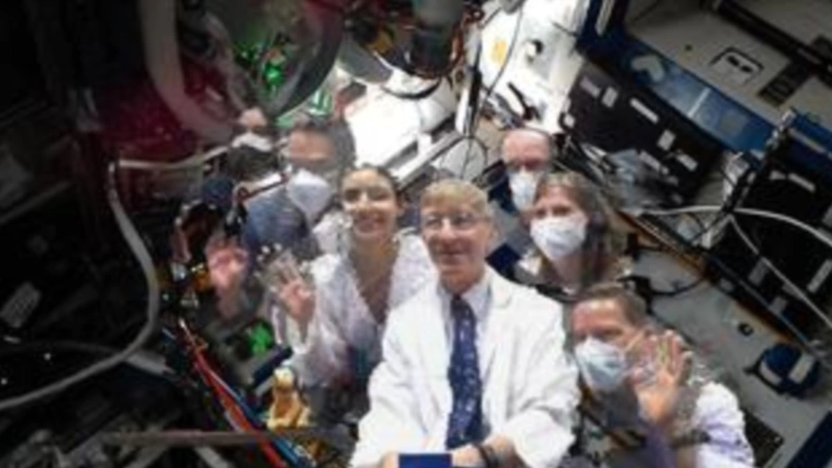 Ein NASA-Arzt hat sich in einem technischen Experiment in den Weltraum „holoportiert“.