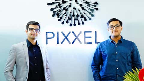 Die Gründer von Pixxel, Awais Ahmed und Kshitij Khandelwal.  (ET Bangalore/BCCL)