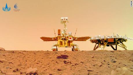 China veröffentlicht neue Bilder des Mars, die von seinem Zhurong-Rover aufgenommen wurden