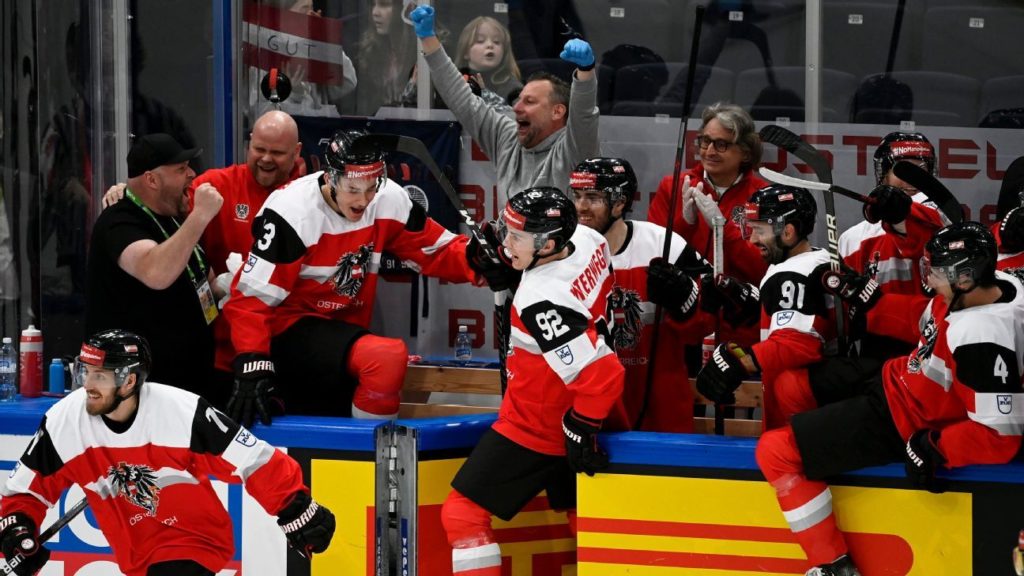 Österreich besiegt Tschechien, Schweden besiegt Großbritannien bei der Eishockey-Weltmeisterschaft
