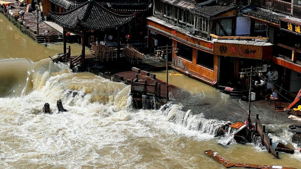 Sintflutartiger Regen tötet Dutzende in Südchina, da der Klimawandel die Überschwemmungszeiten verstärkt