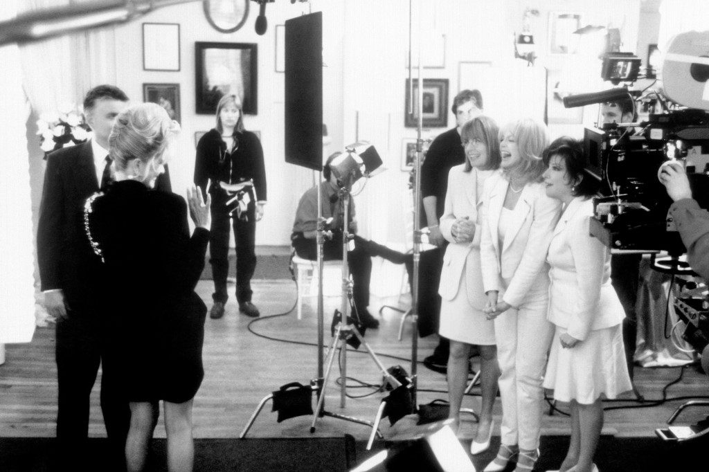 "Der erste Frauenclub," Ivana Trump (vorne links), von links nach rechts, Diane Keaton, Goldie Hawn, Bette Midler