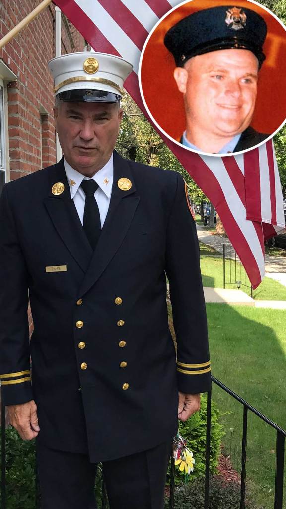 Der ehemalige Feuerwehrmann Jim Riches verlor seinen Sohn Jimmy (Einschub) bei den Terroranschlägen.  Er sagte der Post, dass es so ist "irritiert" durch die Annahme des Geschenks.