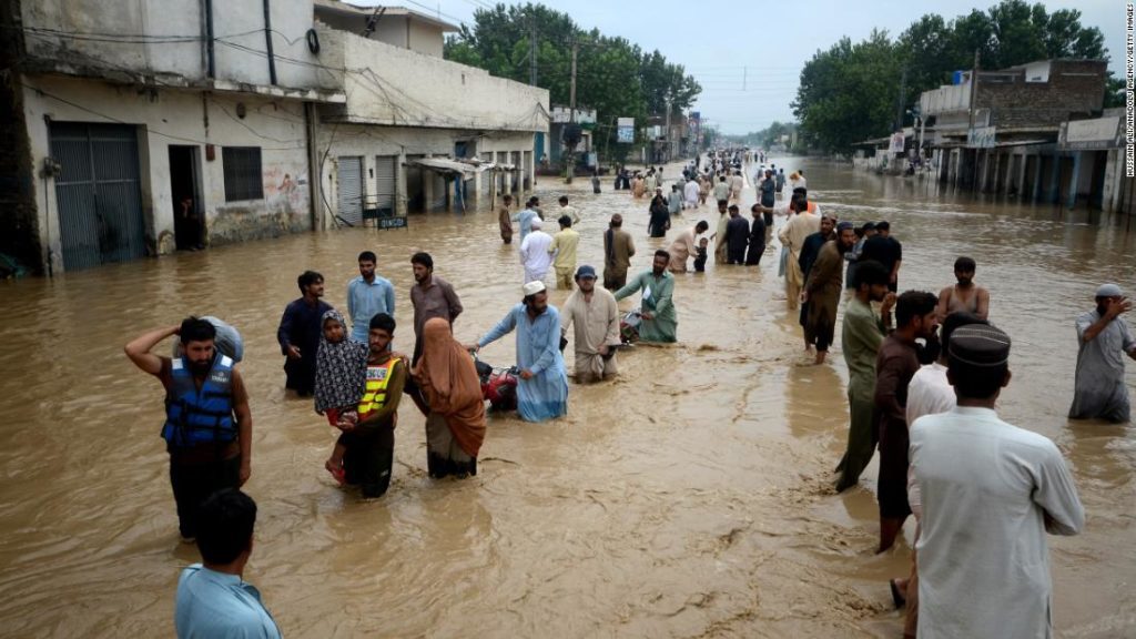 Überschwemmungen in Pakistan: Hunderte Kinder unter 1.000 Toten