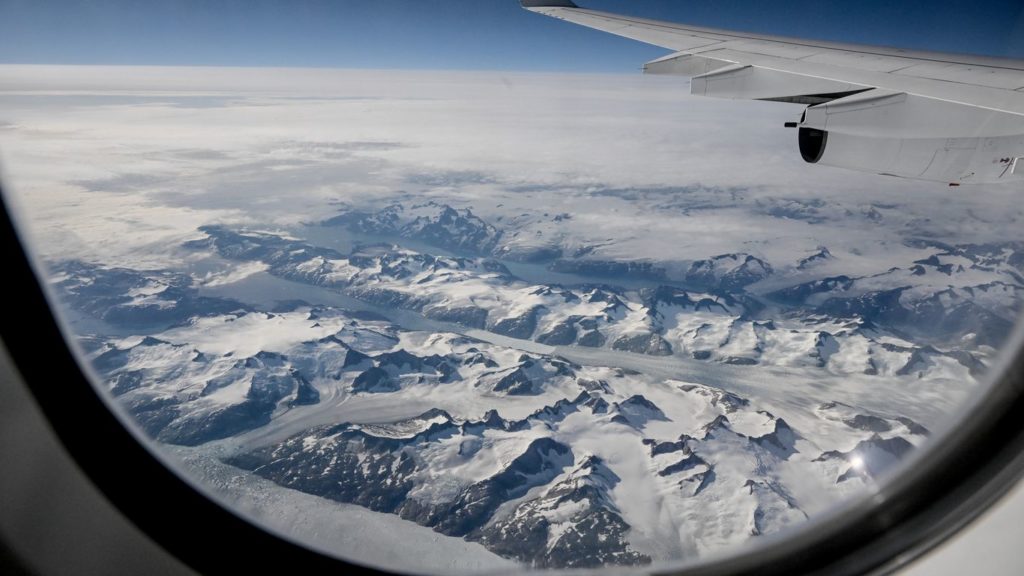 Die Eisschmelze in Grönland wird den Meeresspiegel um fast einen Fuß ansteigen lassen