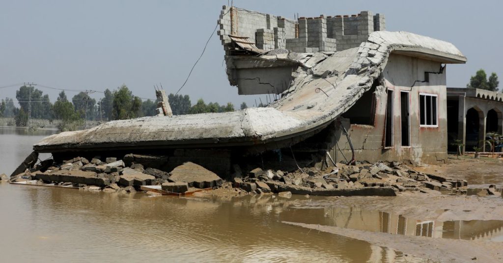 Katastrophale Überschwemmungen in Pakistan töten 1.100 Menschen, darunter 380 Kinder