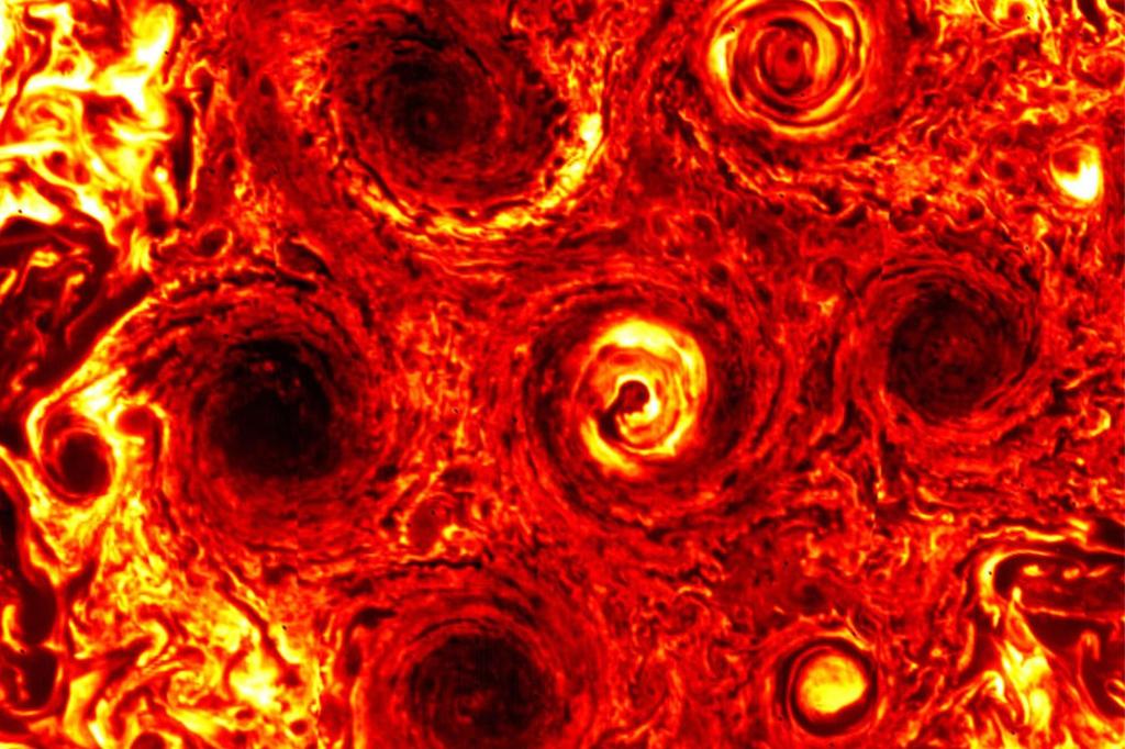Wissenschaftler rätseln über mysteriöse Wirbelstürme an Jupiters Polen