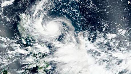 Ein von der NASA am Samstag veröffentlichtes Satellitenbild zeigt den Taifun Noru, der sich den Philippinen nähert.