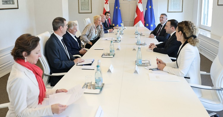 Der georgische Ministerpräsident und die österreichische Parlamentsdelegation diskutieren über Partnerschafts- und Kooperationsperspektiven