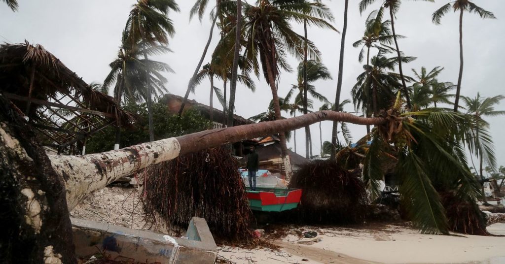 Hurrikan Fiona trifft als Sturm der Kategorie 3 auf die Turks- und Caicosinseln und steuert auf Bermuda zu